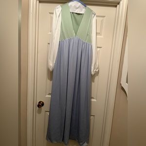 Super cute Maxi dress! Great for spring!